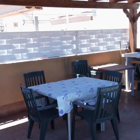 Con Piscina Y Gran Terraza En Apartment