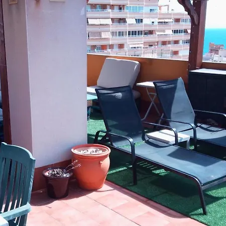 Con Piscina Y Gran Terraza En *